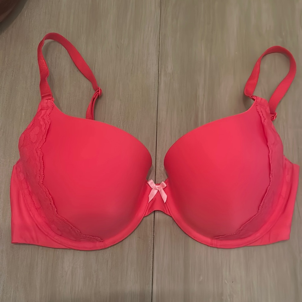 Victoria’s Secret Demi Bra 34D
